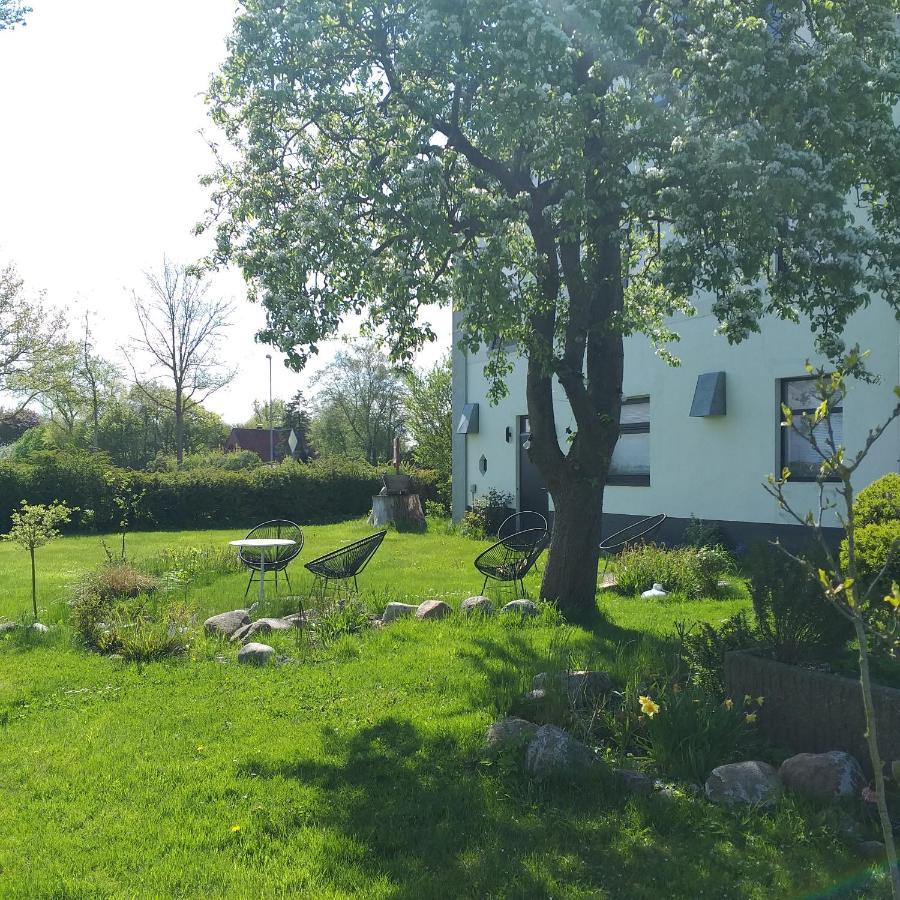 Bed and Breakfast Ahoi Wesselburenerkoog Exterior foto